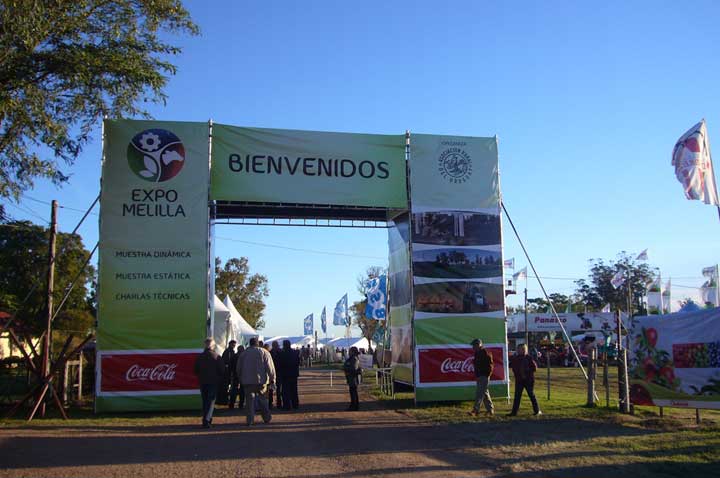 华泰保尔进军南美－参加乌拉圭农业展（2013.4.12－14）